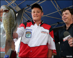 Joey Nania, 1st place in the 11 -14 age division, was paired with Classic Champion, Kevin VanDam  July 25, 2005